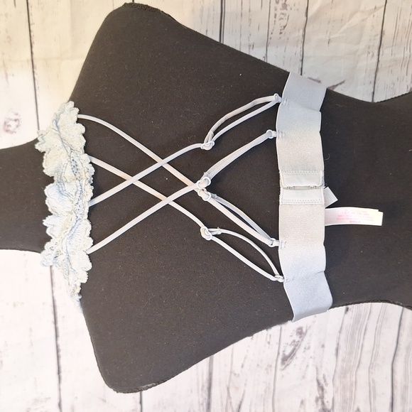 VS pink  lace bralet sz XL - Picture 3 of 7